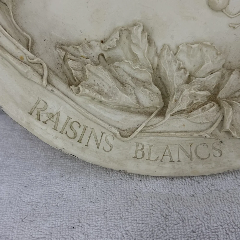 Hen-Feathers Decorative 3D Wall Plaque Vin Raisins Blanc Bowl w/ Grapevines RARE